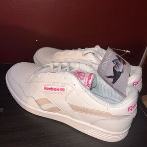 Reebok club tennis shoes in white with pink accent. NWT